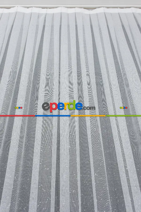 Etek Ucu Örme Desenli Tül - Ekru