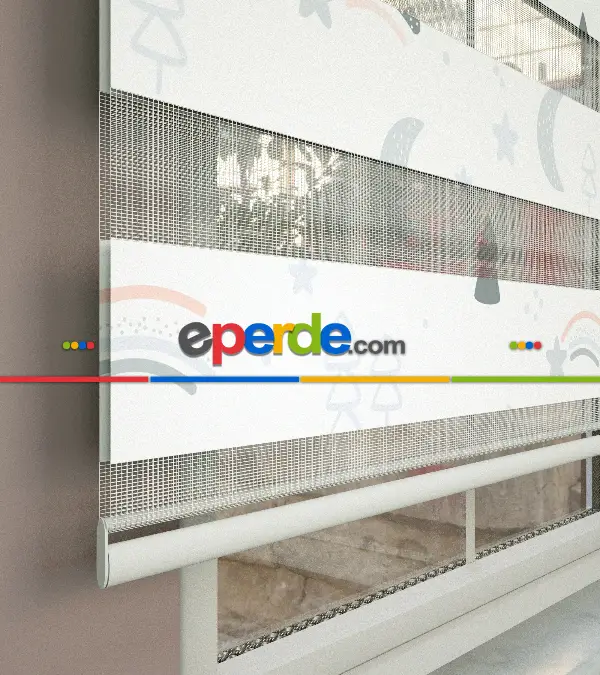 Gri Çam, Ay Ve Yıldız Desenli Baskılı Zebra Perde