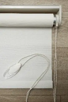 Kampanyalı - Açık Krem, Mat Düz Stor Perde - Alüminyum Kasa - Leke Tutmaz Kumaş, Silinebilir- Kornişe Kolay Montaj Aparatlı - Matkap Tornavida Olmadan 30sn'de Montaj