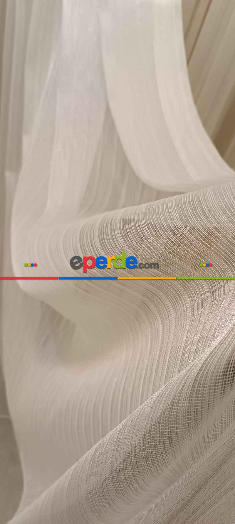 Modern Ve Zarif Simli Çelik Tül Perde