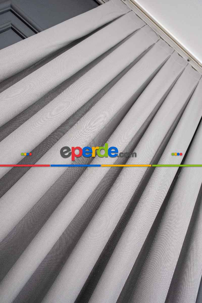 Oturma Odası 2025 Trend Gri Özel Dokulu Ve Işıltılı Fon Perde