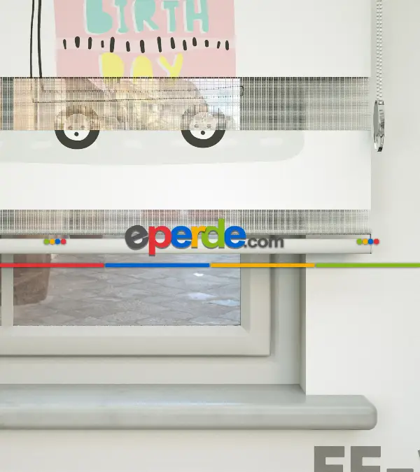 Sevimli Tavşancık Desenli Özel Baskılı Zebra Perde- Çok Renkli