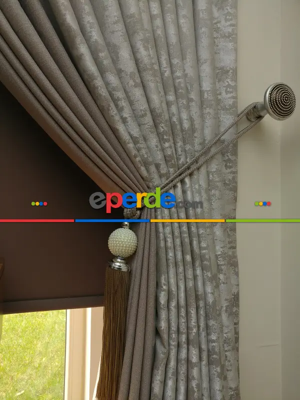 Patinedesenli Açık Vizon Pudra Renk Kombinli Desenli Fon Perde- Kahve Açık-gri Açık