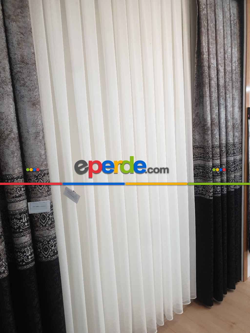 Yatak Odası - Patinedesenli Brillant Fon Perde Fabric Model Siyah Renk Tasarım Fon Yan Kanat Perdesi