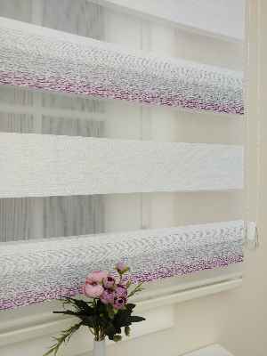 Renk Geçişli Degrade Detaylı Zebra Perde 2021 Elit- Gri Açık-fuşya-ekru