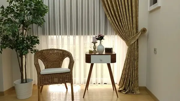 Patinedesenli Mat Sütlü Kahve Renk Jakar Desenli Fon Perde- Açık Camel