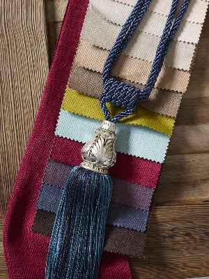 Petrol Mavisi Metal Oymalı Braçol Fon Bağı