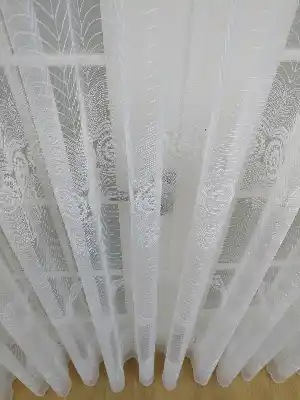 Arası Desenli Brode İşlemeli Tül Perde- Ekru