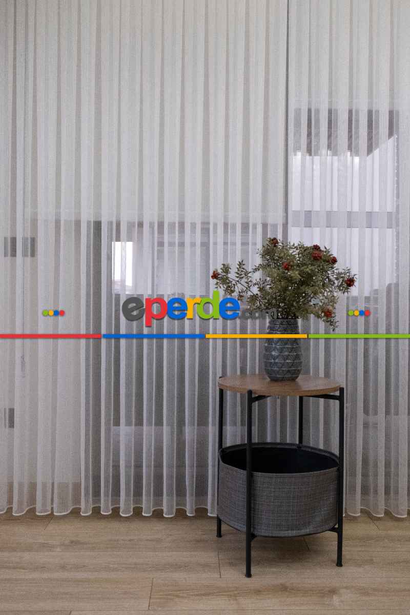 Yatak Odası - Çizgili Düz Tül Perde - Altın Simli Tül - Ütü İstemez