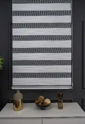 Genç Odası - Beyaz Renk Yüksek Kalite Pliseli Zebra, Mekanize Perde