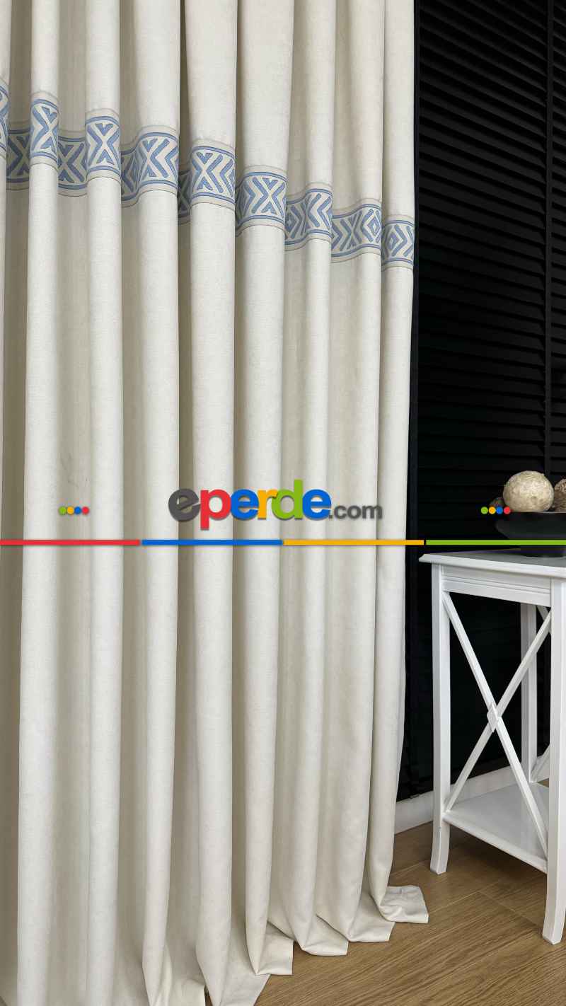 Açık Krem Yatay Mavi Bordürlü Fon Perde - Ağır Gramajlı Premium Kalite Serisi