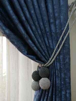 Patinedesenli Mavi Renk Jakar Desenli Fon Perde- Mavi