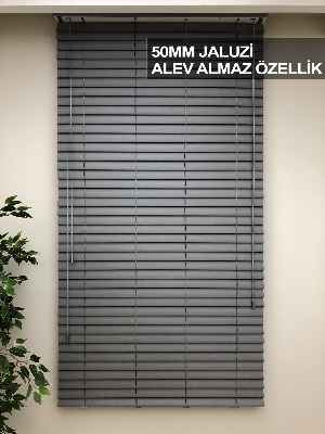 50mm Açık Gri Ahşap Efektli Jaluzi Perde Alev Almaz Özellik- Gri Açık