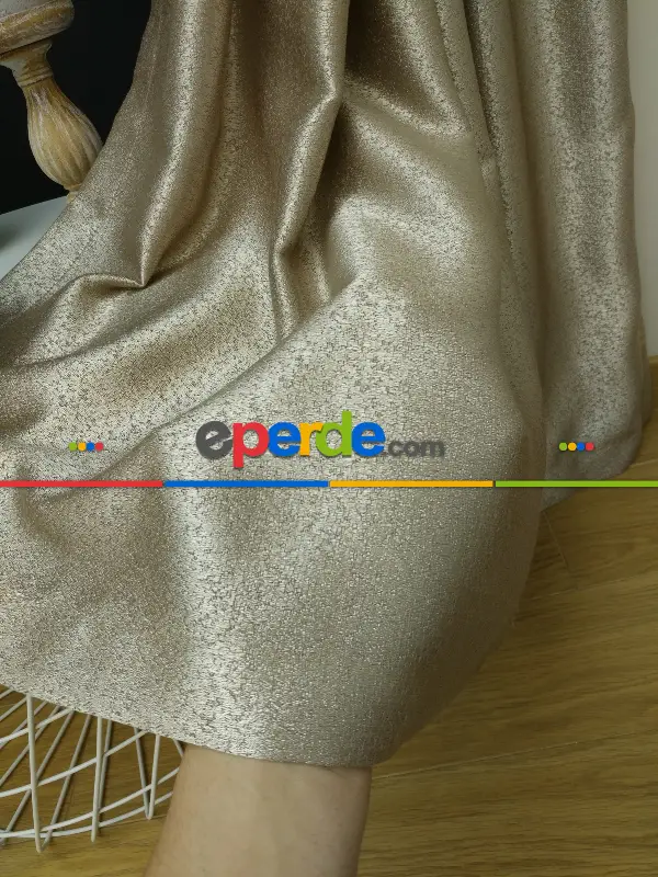 Salon Perdesi - Sütlü Kahve Haşıllı Yüksek Gramajlı Desenli Jakar Fon Perde- Sütlü Kahve