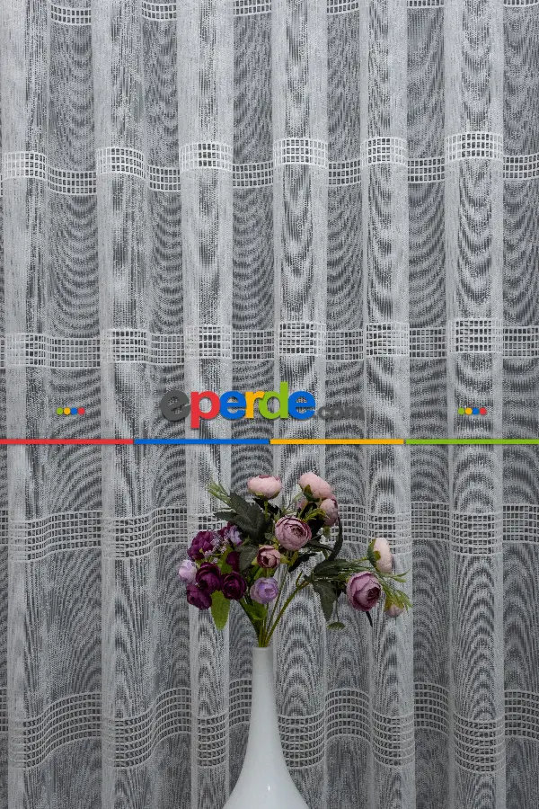 Spor Desen Tül Perde - Karlı Kareli Geometri Desenli - Ekru Açık Krem - Örme Tül