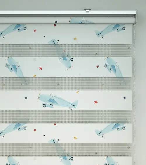 Uçak Desenli Baskılı Zebra Perde- Çok Renkli