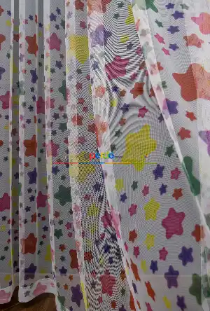 Hazır Ölçülü Petek Zemin Renkli Yıldızlar Desenli Grek Baskılı Tül Perde