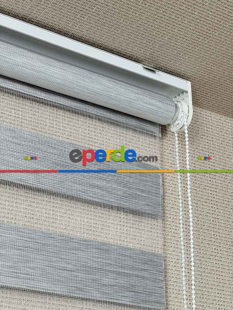 Mutfak Gri Bambu Zebra Perde, Standart Metal Kasalı Yüksek Kalite Kornişe Kolay Montaj Seçenekli