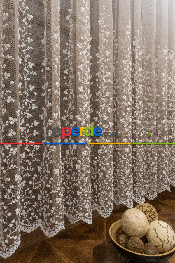 Salon - Etek Geniş Desenli Tasarım Tül