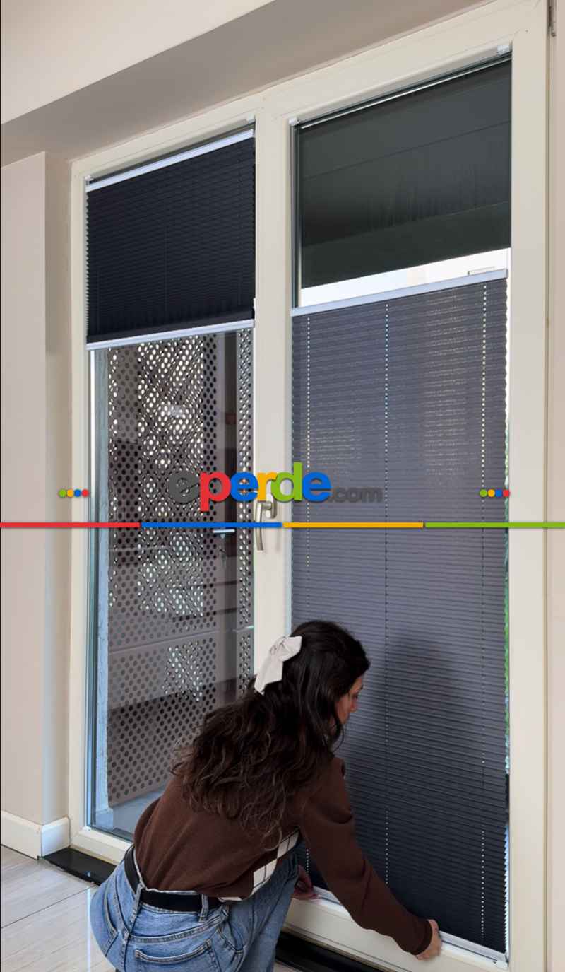 Mutfak Yapışkanlı Sistem - Tülsüz Plise Perde15 Renk ( Diğer Ürünümüzde Tüllü Seçenek Vardır Ürün Kodu 100168)