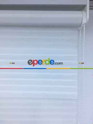 Mutfak - Beyaz Geniş Pliseli Zebra Perde- Beyaz