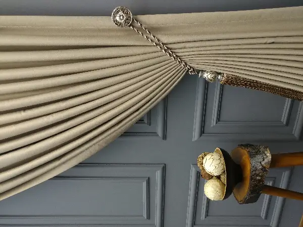 Salon Perdesi - Modern Keten Görünümlü Işık Geçirmez Karatma Fon Perde 2021 Ikon- Vizon Rengi