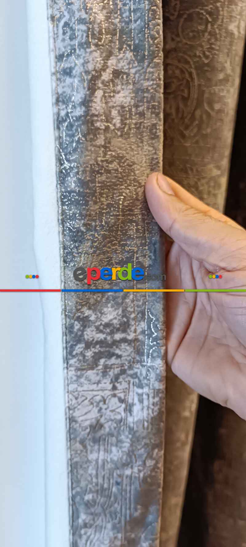 Yatak Odası - Modern Desenli Fon Perde İthal Kadife