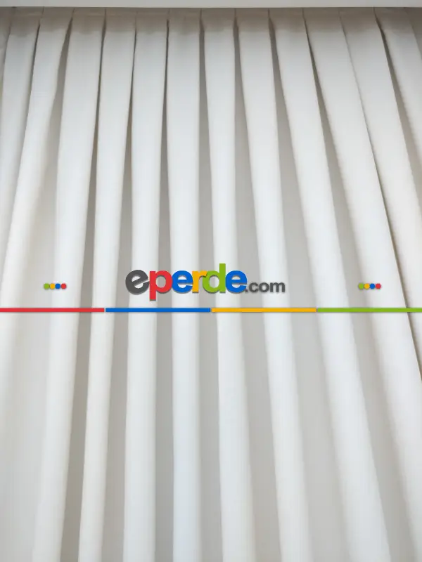 Genç Odası - Beyaz Dökümlü Fon Perde