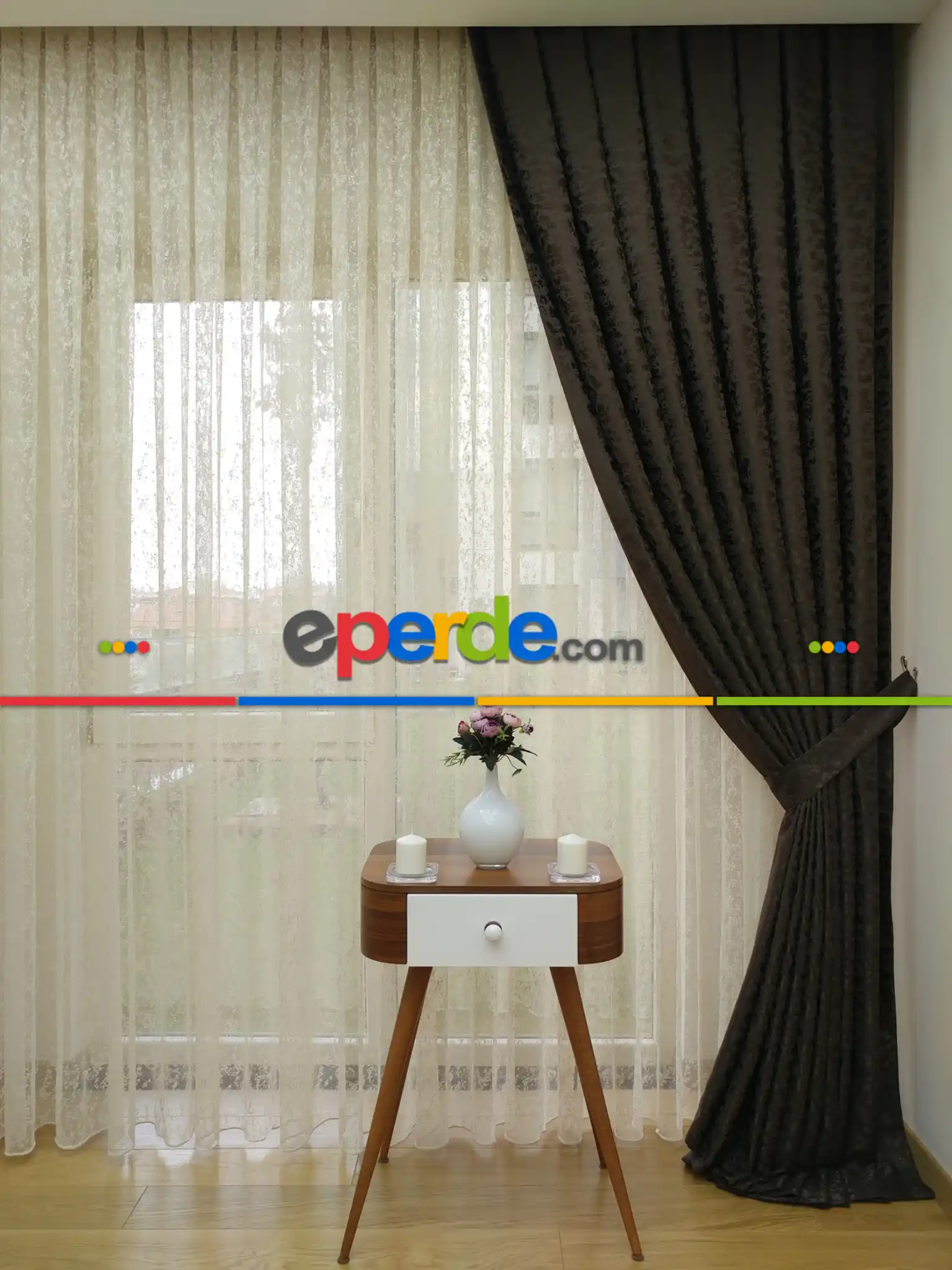 Koyu Kahve Rengi Kendinden Desenli Jakar Fon Perde (285 En)- Kahve Koyu