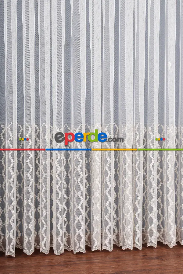 Salon Tül Modelleri - Eteği Duble Nakış Işlemeli Tül Perde