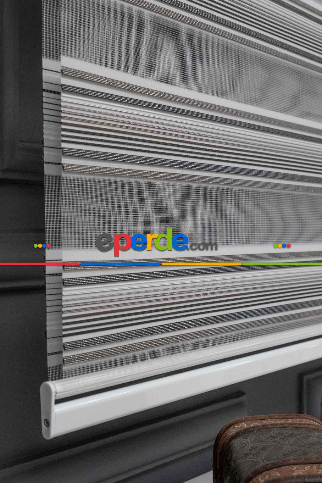 Zebra Perde - Yarım Pilise - Gümüş Simli Renk Geçişli Zebra Perde