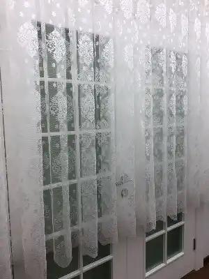 Örme Dokulu Serpme Damask Desenli Tül Perde - Ekru