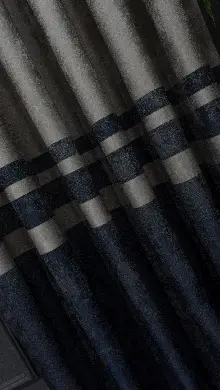 1. Sınıf Jakarlı Pano Fon Perde - Gri Lacivert Bantlı