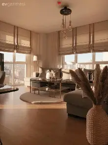 Yatak Odası - Yakamoz Rengi Keten Zemin Üzerine Sütlü Kahve Biyeli Katlamalı Perde