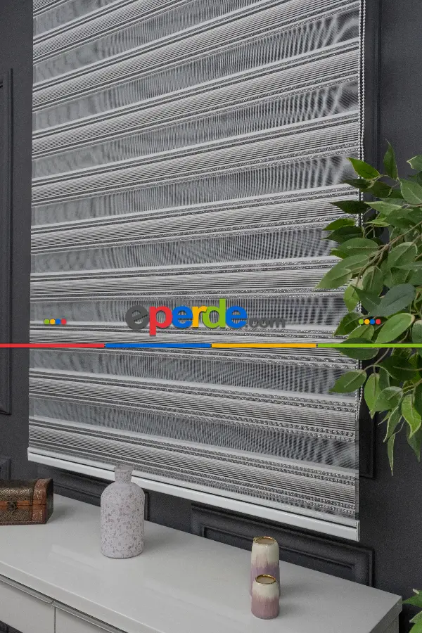 Zebra Perde - Yarım Pilise - Gümüş Simli Renk Geçişli Zebra Perde