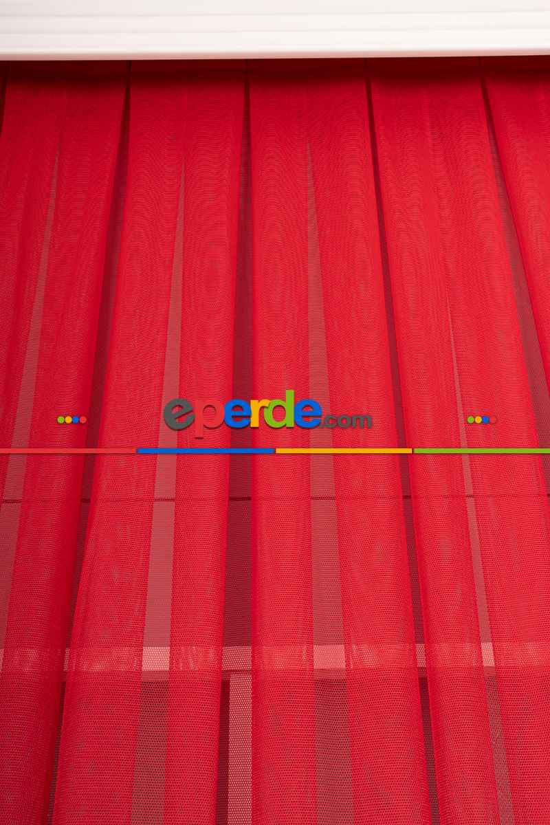 Yatak Odası - Kırmızı Grek Tül Perde Petek Zemin