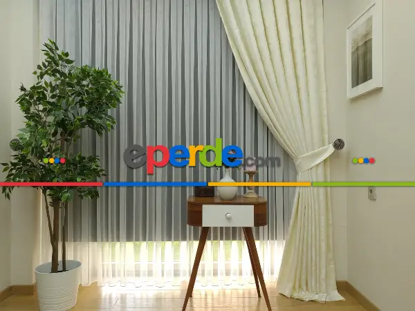 Açık Krem Renk Jakar Desenli Fon Perde- Krem Açık