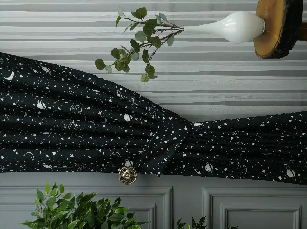 Bebek Odası Fon - Uzay Gezegen Desenli Fon Perde Evm667 Kumaşı Kalındır Duck Bezi Değildir- Siyah