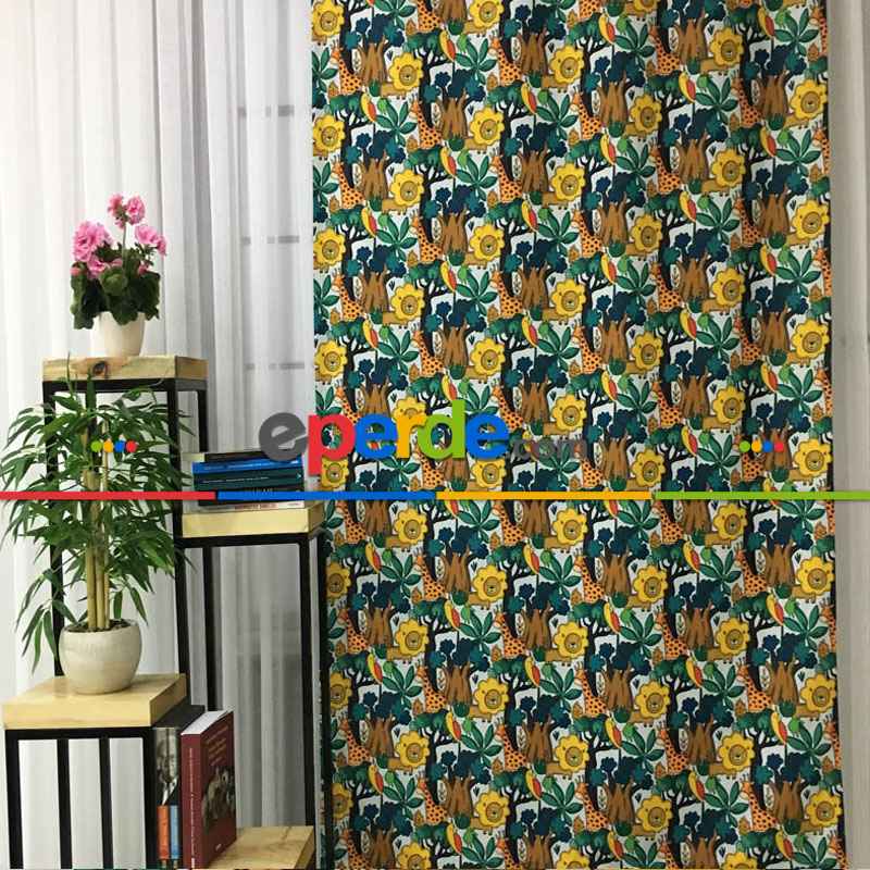 Tropikal Orman Ve Hayvan Desenli Fon Perde Evm690 Kumaşı Kalındır Duck Bezi Değildir- Yeşil