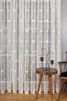 Bebek Odası -  Çocuk Odası Kalp Desenli Örme Tül Perde