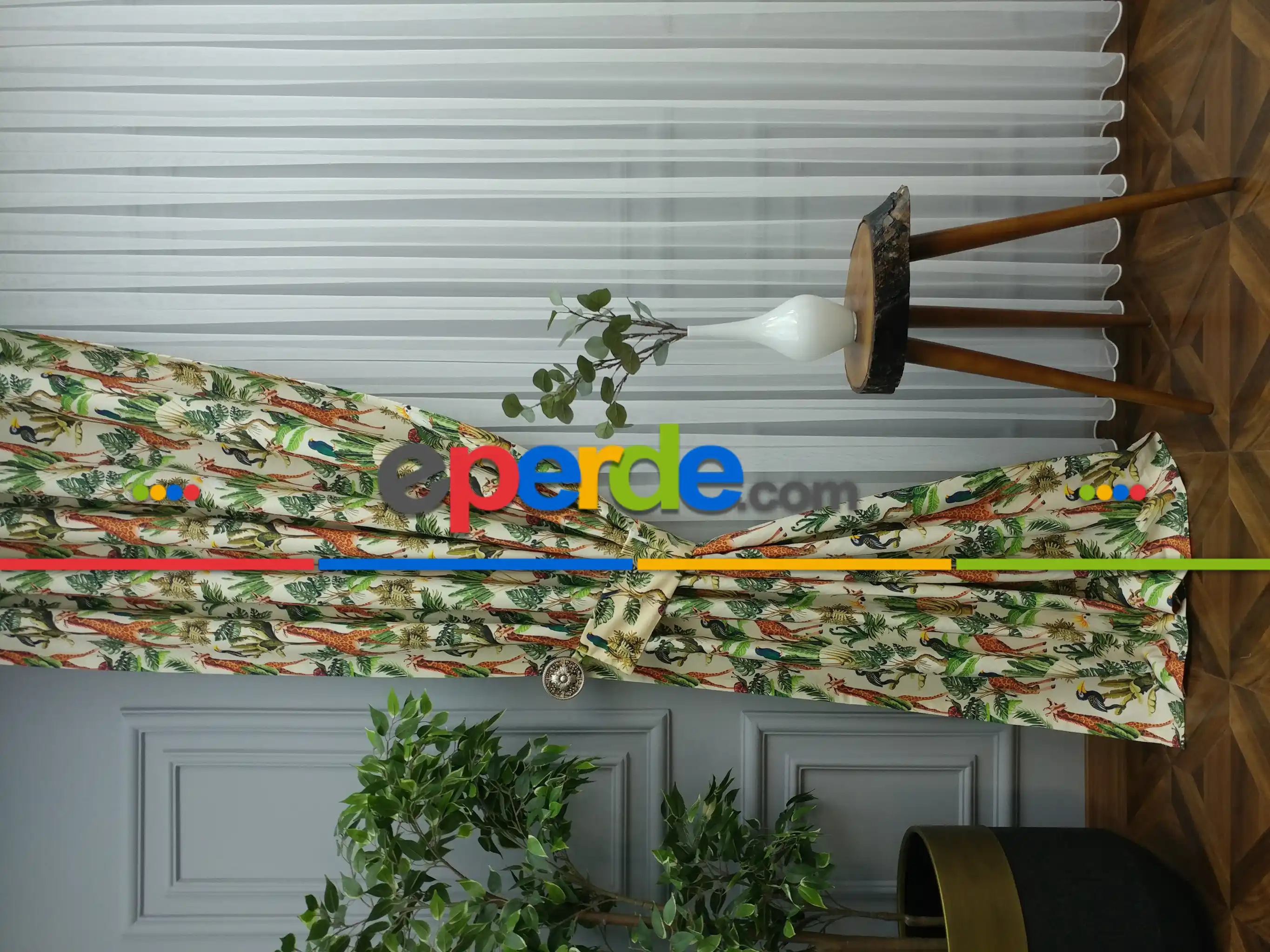 Tropikal Hayvan Desenli Fon Perde Evm582 Kumaşı Kalındır Duck Bezi Değildir- Yeşil-Kahverengi-Kırmızı-Sarı-Krem