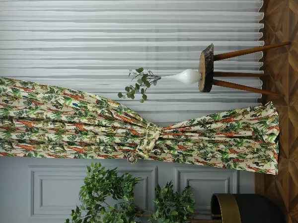 Tropikal Hayvan Desenli Fon Perde Evm582 Kumaşı Kalındır Duck Bezi Değildir- Yeşil-Kahverengi-Kırmızı-Sarı-Krem