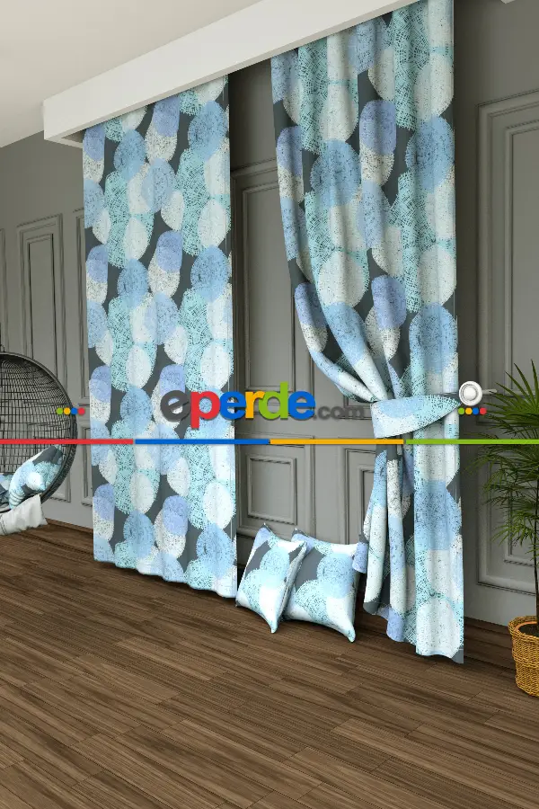 Dökümlü Kumaştan Renkli Puantiyeler Baskılı Fon Perde