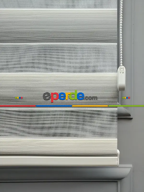 Salon Zebra Perde - 2021 Sezonu - Degrade Renk Geçişli Micro Pileli (pilise) Zebra Perde- Beyaz