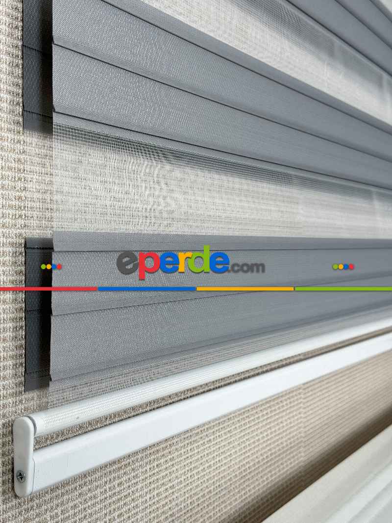 Gri Pliseli Bambu Zebra Perde, Standart Metal Kasalı Yüksek Kalite Kornişe Kolay Montaj Seçenekli