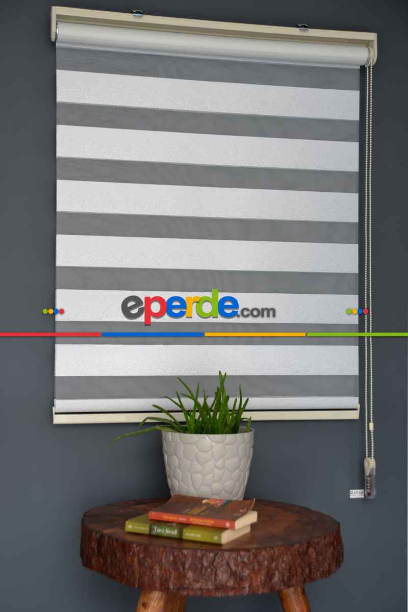 Halim Perdesan Sm-400 Beyaz & Gümüş Yaldız Renk Etekli Veya Eteksiz Zebra Stor Perde