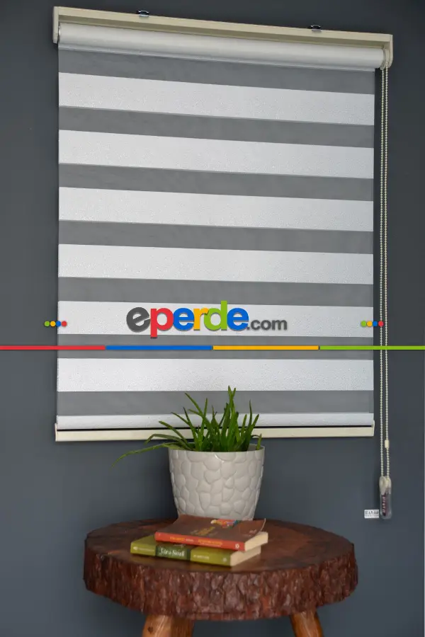 Halim Perdesan Sm-400 Beyaz & Gümüş Yaldız Renk Etekli Veya Eteksiz Zebra Stor Perde