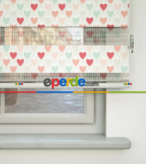 Bebek Odası Zebra -  Kalp Desenli Baskılı Zebra Perde- Çok Renkli