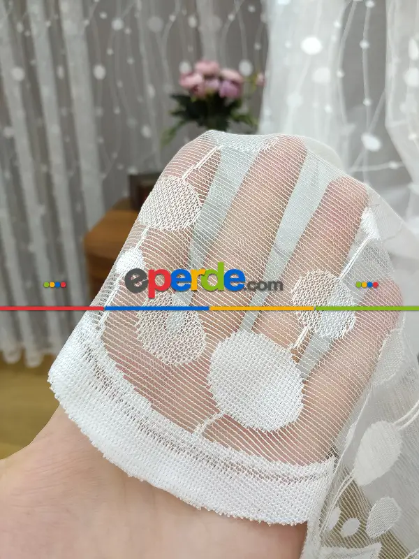 Çocuk Odası Tül Perde - Spor Puantiyeli Desen Fransız Dantel Tül Perde- Ekru