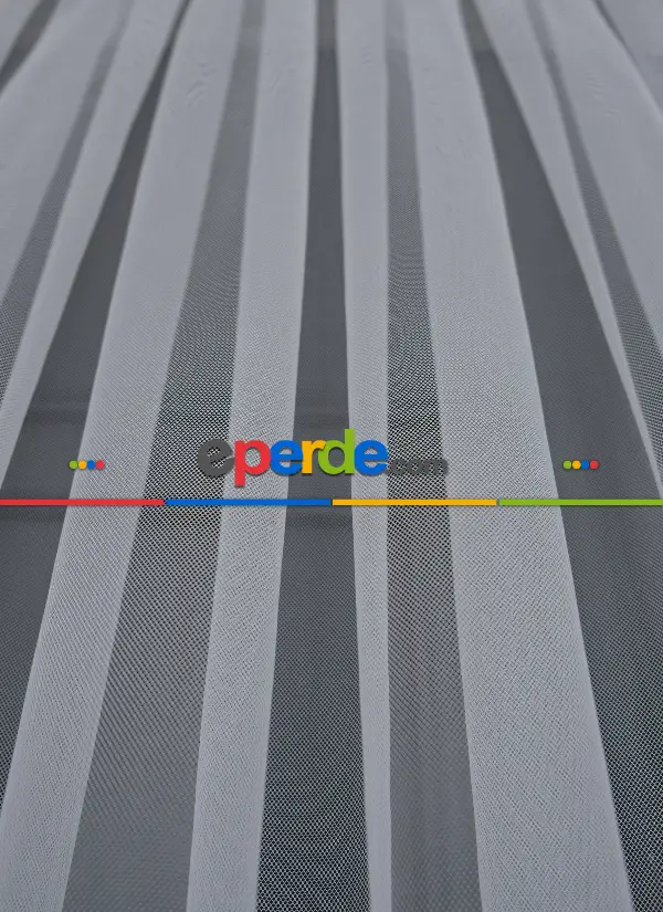 Erkek Çocuk Odası Tül Perde - Petek Zemin Gri Ve Sarı Renkli Gezegenler Desenli Grek Baskılı Tül Perde